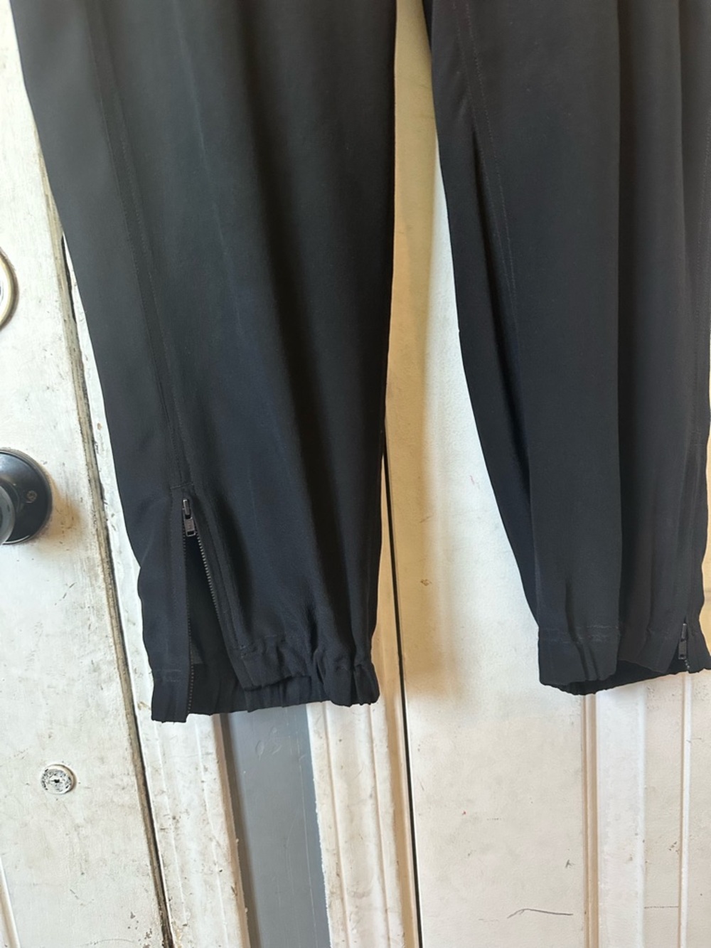 Eileen Fisher 100% Silk Black Drawstring Jogger Pants Ankle Zip Size Small - Picture 2 of 5